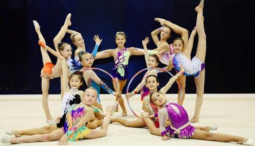 Rhythmic-Gymnastics-2